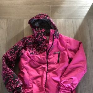 EUC FIREFLY YOUTH HOT PINK with leopard detail.